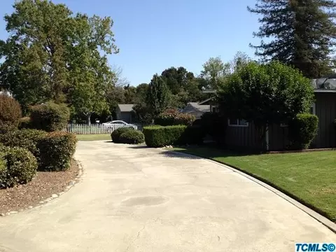 2413 E Westcott Ave, Visalia, CA 93292 photo 23