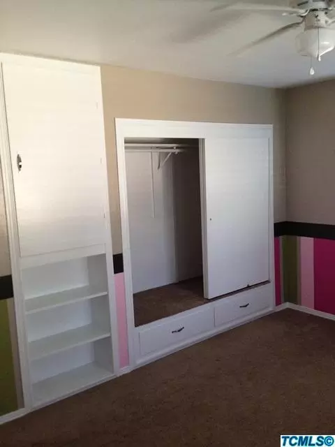 2413 E Westcott Ave, Visalia, CA 93292 photo 16