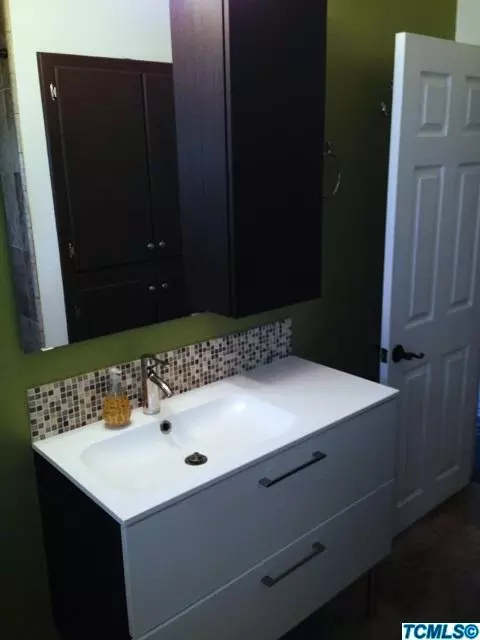 2413 E Westcott Ave, Visalia, CA 93292 photo 13