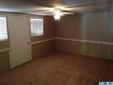 2413 E Westcott Ave, Visalia, CA 93292 photo 18