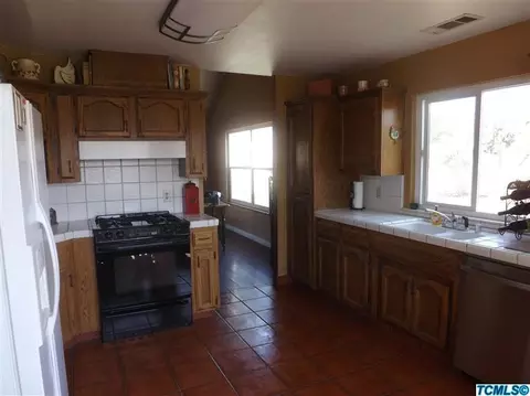 30623 Hamilton Dr, Exeter, CA 93221 photo 15