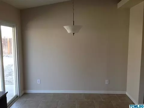 870 Pasteur St, Hanford, CA 93230 photo 3