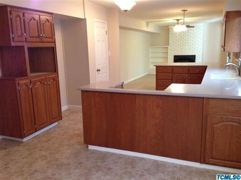 1744 County Ctr, Visalia, CA 93277 photo 11
