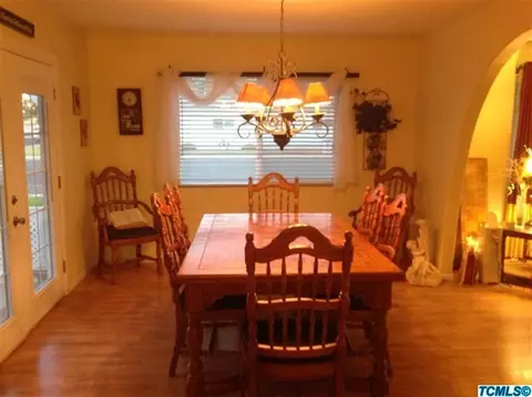 875 W D St, Lemoore, CA 93245 photo 10
