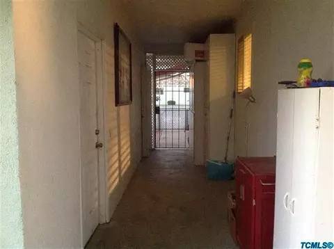 875 W D St, Lemoore, CA 93245 photo 16