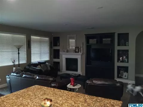 3711 E Harter Ct, Visalia, CA 93292 photo 5