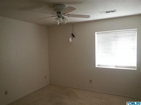 597 Vine St, Exeter, CA 93221 photo 9