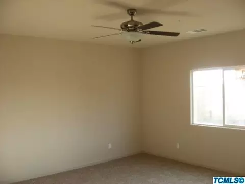542 Self Ct, Exeter, CA 93221 photo 17
