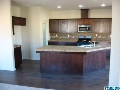 542 Self Ct, Exeter, CA 93221 photo 11