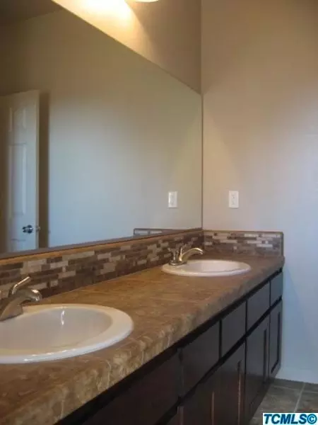 542 Self Ct, Exeter, CA 93221 photo 19