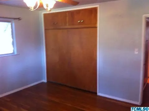 127 E Prosperity Ave, Tulare, CA 93274 photo 8