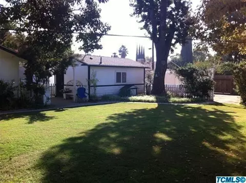 127 E Prosperity Ave, Tulare, CA 93274 photo 17
