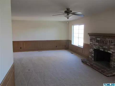16796 E Nabraska, Reedley, CA 93654 photo 2