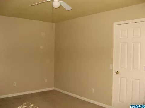 4620 E Nebraska Ave, Selma, CA 93662 photo 11