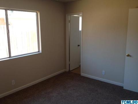 1010 Ellsworth Ave, Pixley, CA 93256 photo 8