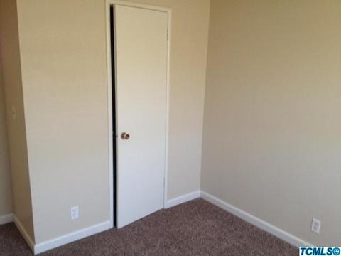 1010 Ellsworth Ave, Pixley, CA 93256 photo 9