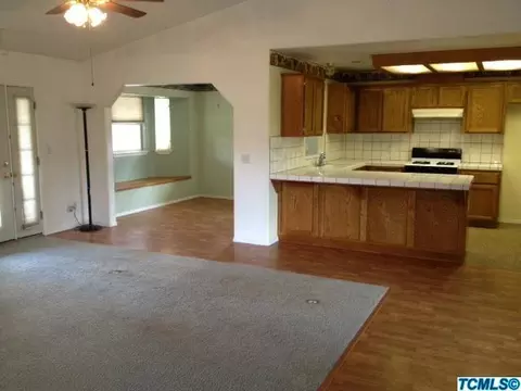 525 Davis St, Exeter, CA 93221 photo 4