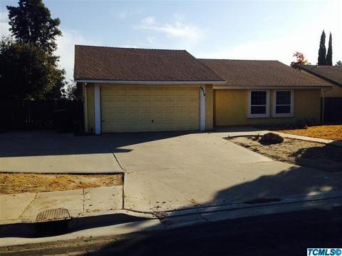 979 Clover Ln, Hanford, CA 93230 photo 2