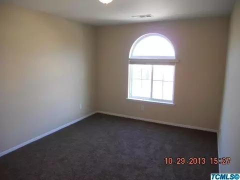 1124 Marks Ct, Dinuba, CA 93618 photo 4