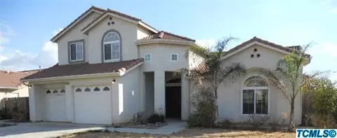 1124 Marks Ct, Dinuba, CA 93618 photo 1