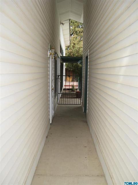 1116 E Howard Ct, Visalia, CA 93292 photo 2