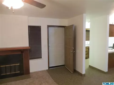 1651 E Millard Way, Dinuba, CA 93618 photo 4
