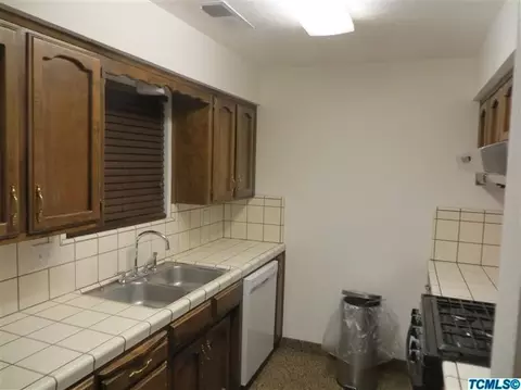 1651 E Millard Way, Dinuba, CA 93618 photo 7