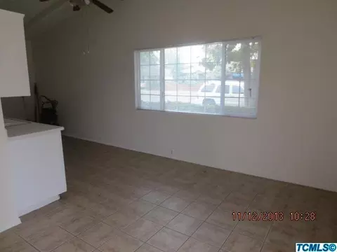 203 E Laurel, Visalia, CA 93292 photo 4