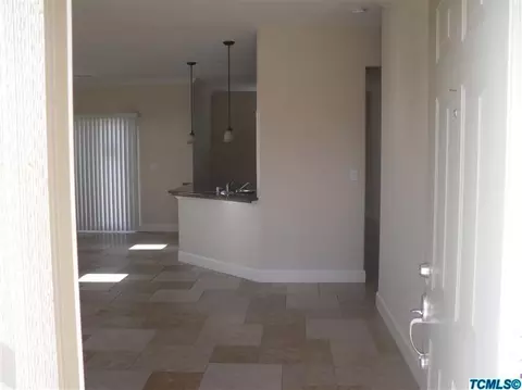 1783 Greene St, Dinuba, CA 93618 photo 2