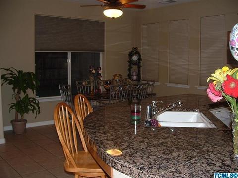 449 Millbrook St, Hanford, CA 93230 photo 5