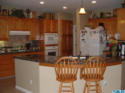 449 Millbrook St, Hanford, CA 93230 photo 11