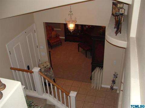 449 Millbrook St, Hanford, CA 93230 photo 8