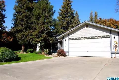 1930 E Paradise Ave, Visalia, CA 93292 photo 3