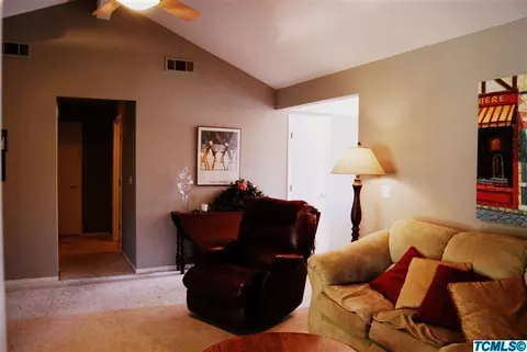 1930 E Paradise Ave, Visalia, CA 93292 photo 6