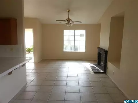 1775 E Gerald Ave, Dinuba, CA 93618 photo 3
