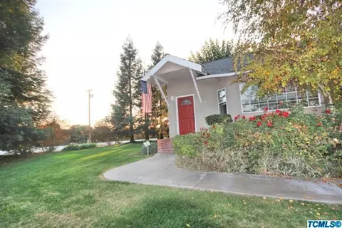 300 W Glaze Ave, Exeter, CA 93221 photo 3