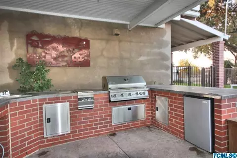 300 W Glaze Ave, Exeter, CA 93221 photo 29