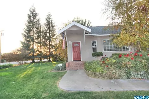 300 W Glaze Ave, Exeter, CA 93221 photo 4