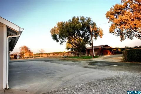 300 W Glaze Ave, Exeter, CA 93221 photo 44