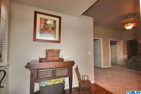 300 W Glaze Ave, Exeter, CA 93221 photo 6