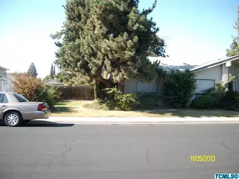 2815 S Memory St, Visalia, CA 93277 photo 2