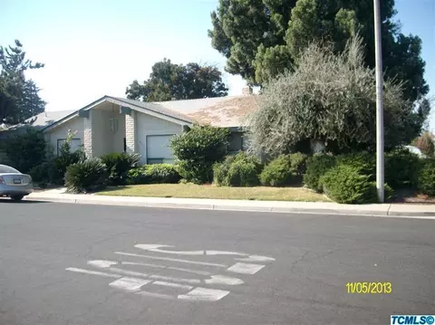 2815 S Memory St, Visalia, CA 93277 photo 1