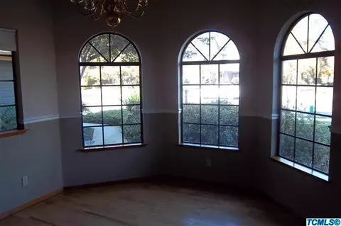 395 Jackson, Tulare, CA 93274 photo 6