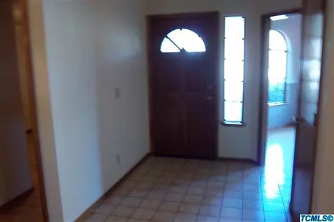 395 Jackson, Tulare, CA 93274 photo 8