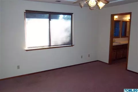 395 Jackson, Tulare, CA 93274 photo 12