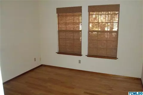 395 Jackson, Tulare, CA 93274 photo 11