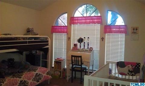 2217 N Thomas Ct, Visalia, CA 93292 photo 9