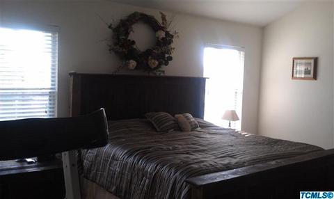 2217 N Thomas Ct, Visalia, CA 93292 photo 8