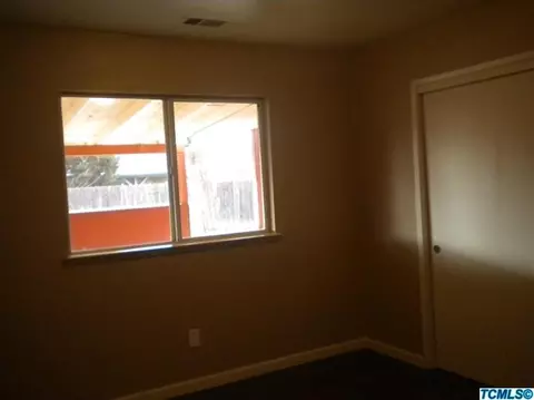 1889 Cassidy St, Tulare, CA 93274 photo 8