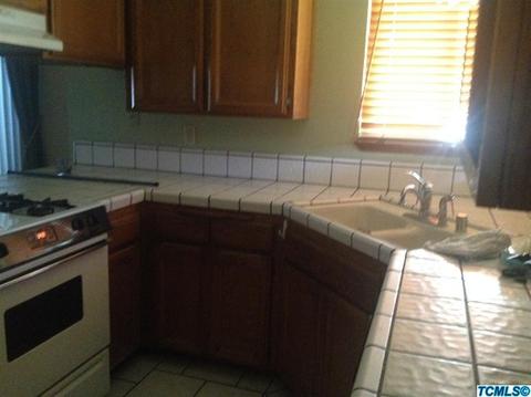 1004 E Ferguson, Visalia, CA 93292 photo 3
